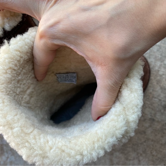 Brown Kona UGG Boots - Picture 7 of 9